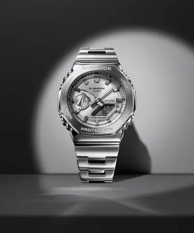 Alternative view of G-Shock - GM-2110D-7AER