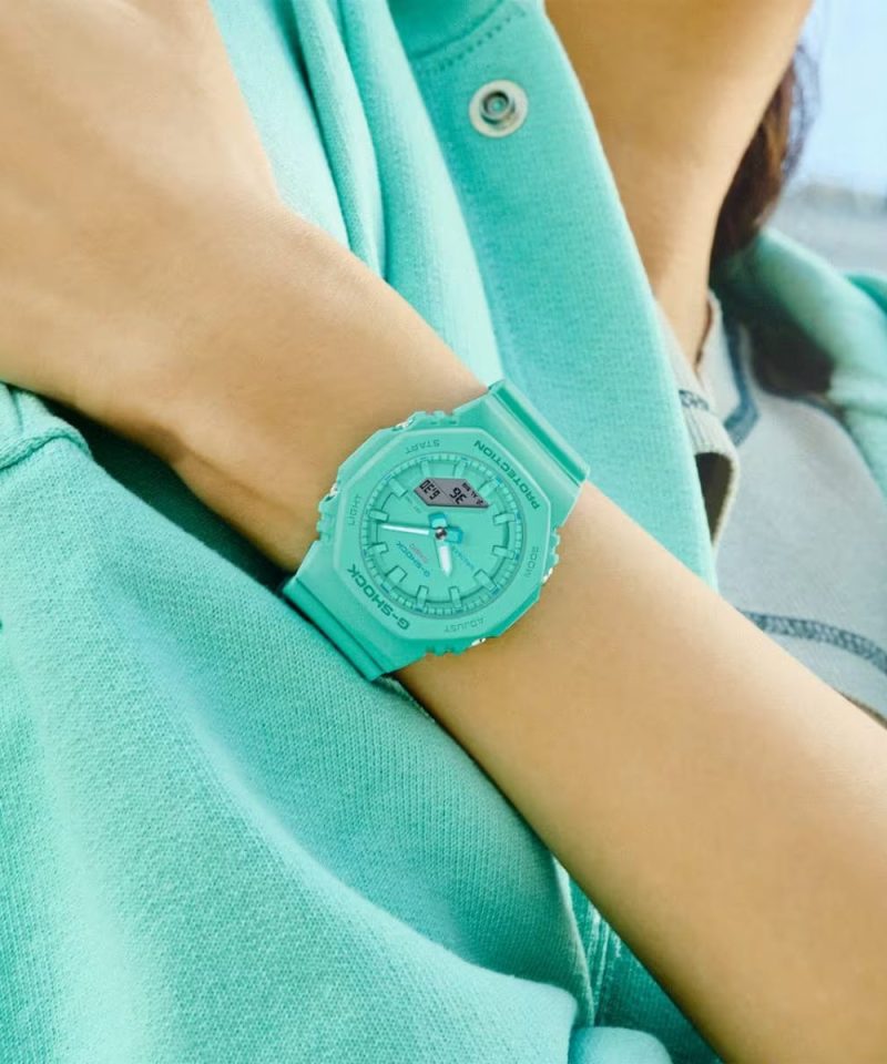 Alternative view of G-Shock Women 40.2mm - GMA-P2100-2AER