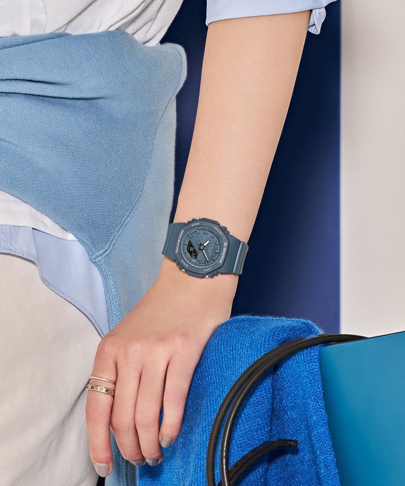 Alternative view of G-Shock 40mm - GMA-P2100BA-2AER