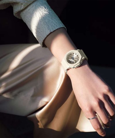 Alternative view of G-Shock 40mm - GMA-P2100ST-7AER