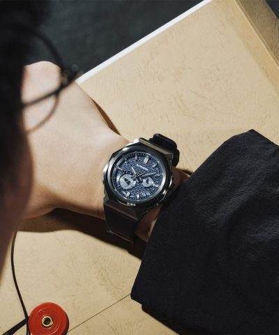 Alternative view of G-Shock 44mm - GST-B1000-2AER