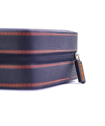 Alternative view of Leanschi 4 slot pouch/black